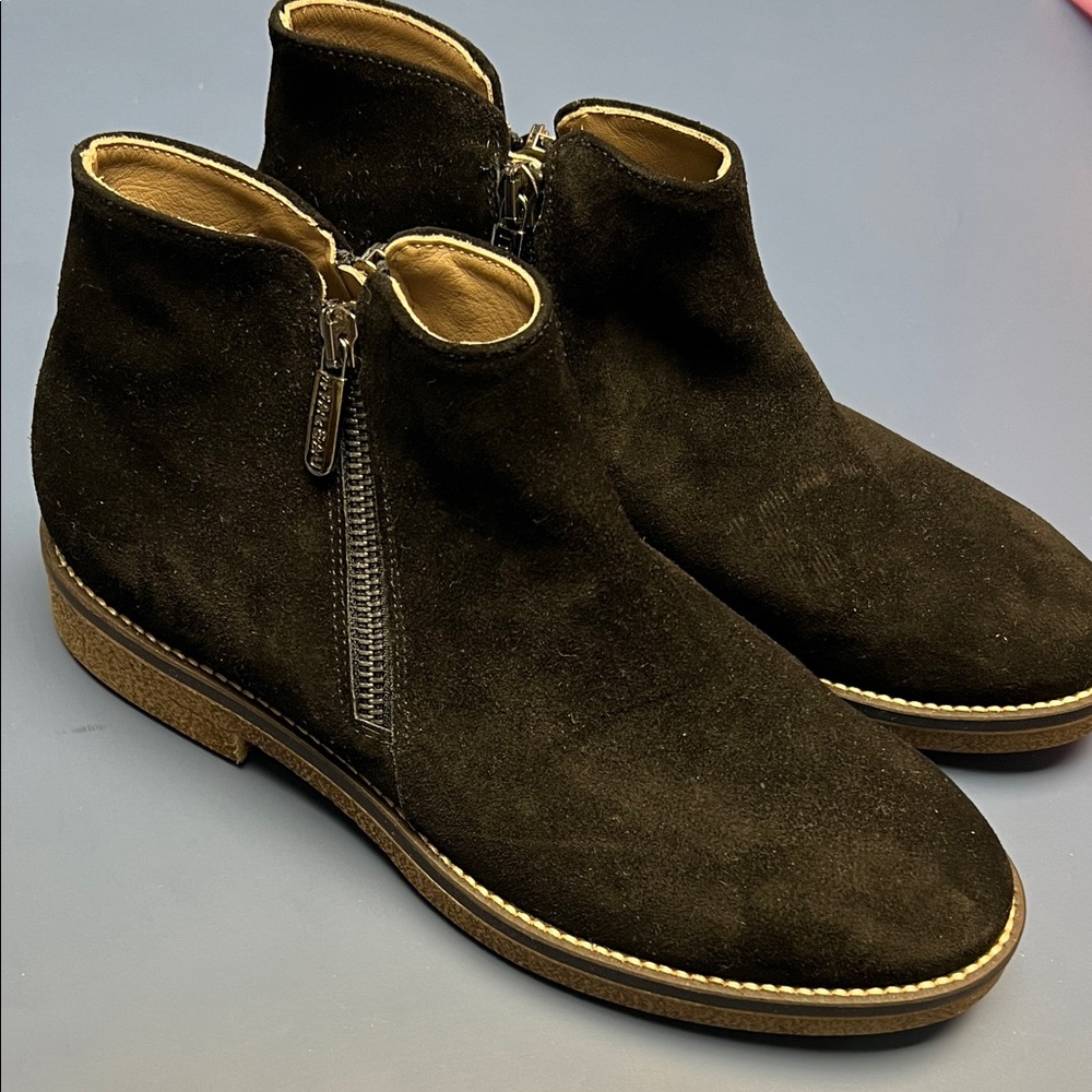 Brand new WATERPROOF booties - handmade in 🇮🇹 Italy